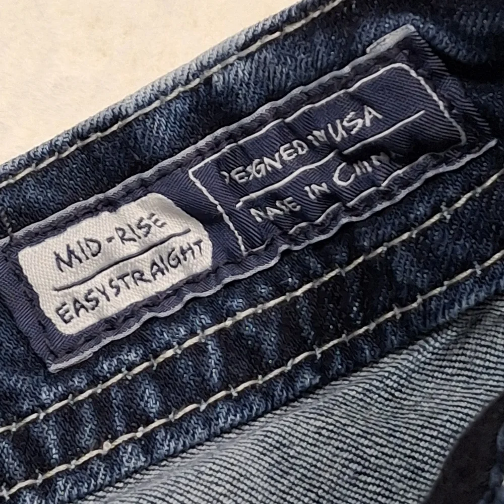 Miss Me Easy Straight Embellished Mid-Rise Blue Jeans Women Size 28 - Picture 2 of 16